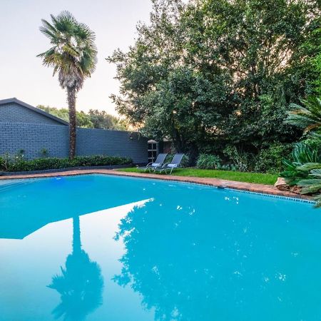 Hurlingham House Guest House Johannesburg Bagian luar foto