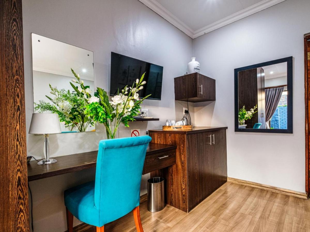 Hurlingham House Guest House Johannesburg Bagian luar foto